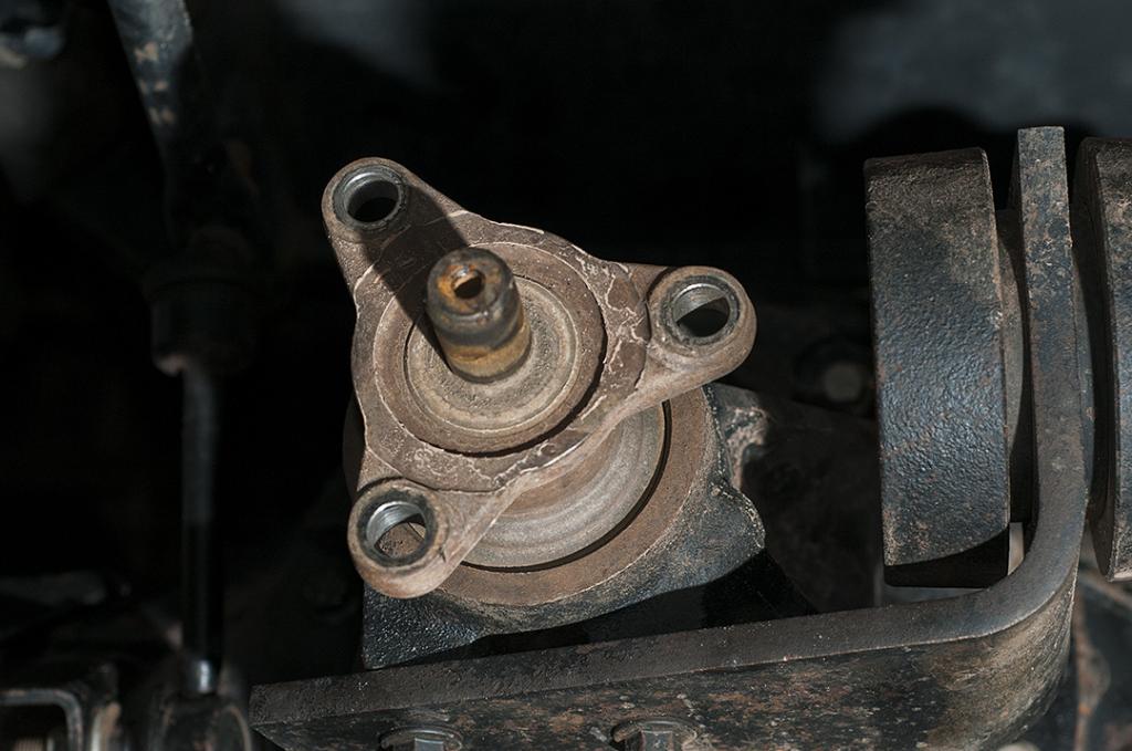 13540-how-differential-removal-dsc_8977.jpg?dateline=1357532500