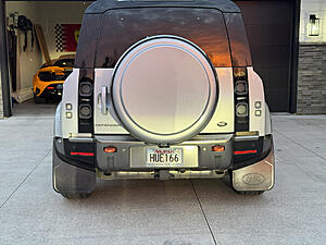 Mismatched rear taillight trim-photo398.jpg