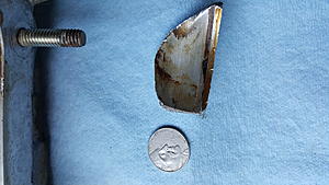 Piece of block in Oil Pan-20170904_114311.jpg
