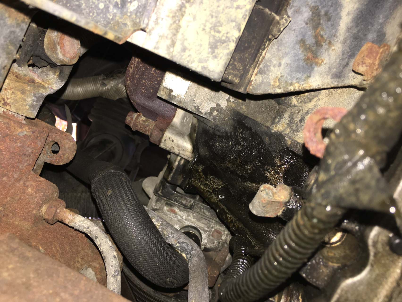 Head gasket coolant clearance leak