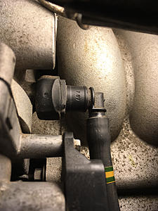 Disconnect EVAP pipe from inlet plenum-photo482.jpg
