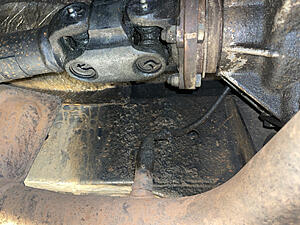 Downstream passenger O2 sensor wire routing-photo968.jpg