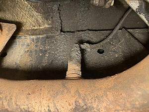 Downstream passenger O2 sensor wire routing-photo598.jpg