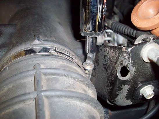 Cleaning the Throttle Body Instructions - Land Rover Forums - Land ...