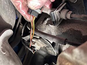 rear height sensor wiring harness-img_8732.jpg
