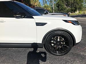New Land Rover owner-2017-discovery-hse-2.jpg