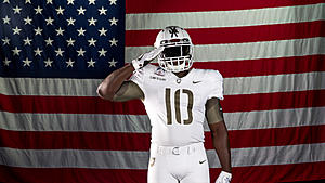 It's that time of year in College football-11-8-17-army-navy-uniform-1344.jpg