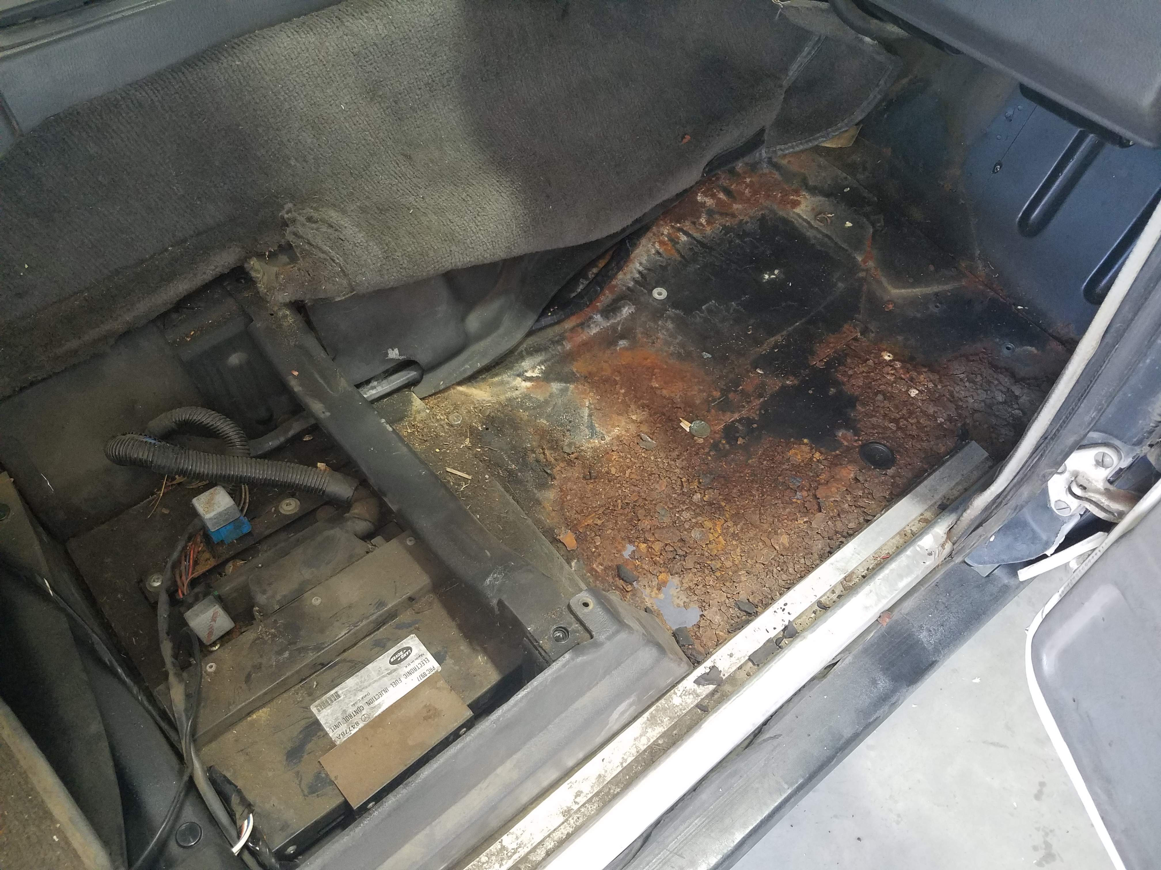 1988 Range Rover - Floor Pans - Land Rover Forums - Land Rover ...