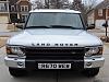 2003 Land Rover Discovery SE-front.jpg