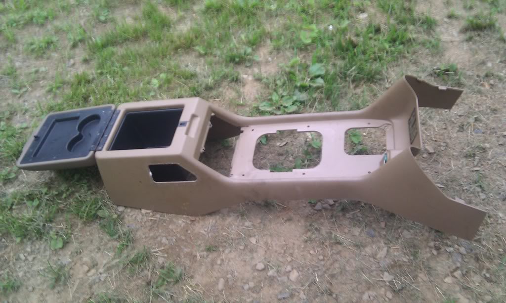 Name:  LandRover165.jpg
Views: 54
Size:  103.3 KB