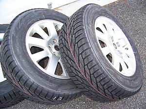 Nokian Hakkapeliitta winter tires for LR3-100_0987.jpg
