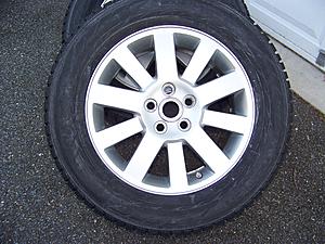 Nokian Hakkapeliitta winter tires for LR3-100_0988.jpg