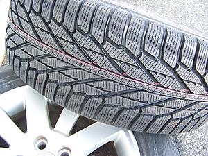 Nokian Hakkapeliitta winter tires for LR3-100_0993.jpg