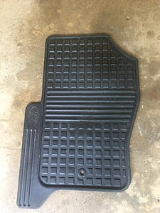 Lr3 all weather floor mats. Oem Land Rover floor mats-photo819.jpg